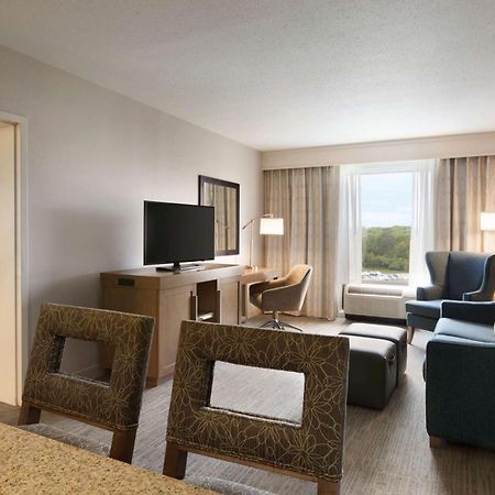 Hampton Inn Long Island-Brookhaven Farmingville Eksteriør bilde