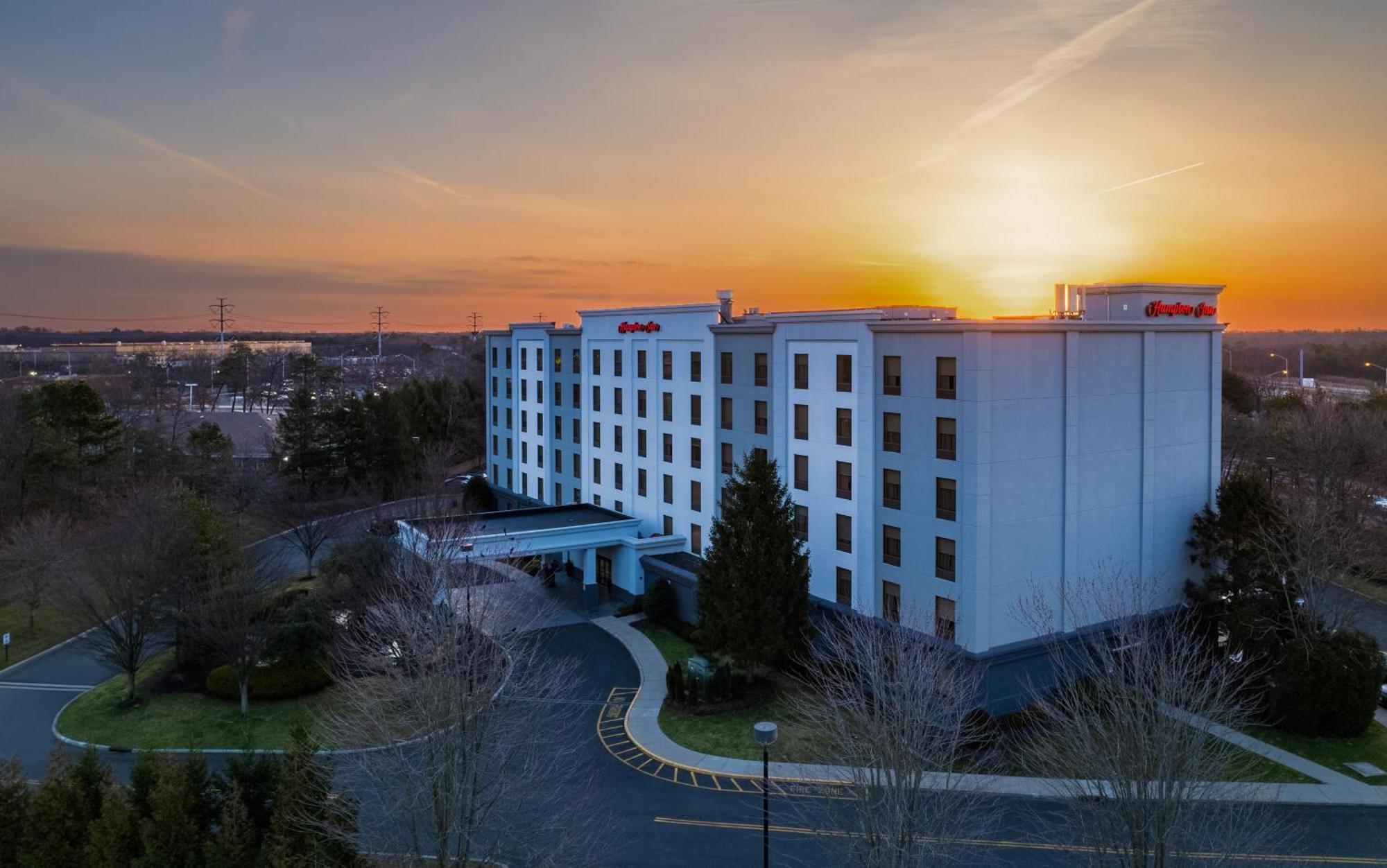 Hampton Inn Long Island-Brookhaven Farmingville Eksteriør bilde